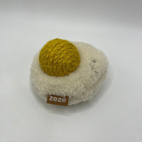 Zeze Boiled Egg Catnip Sisal Ball Cat Toy - Picture 7 of 7